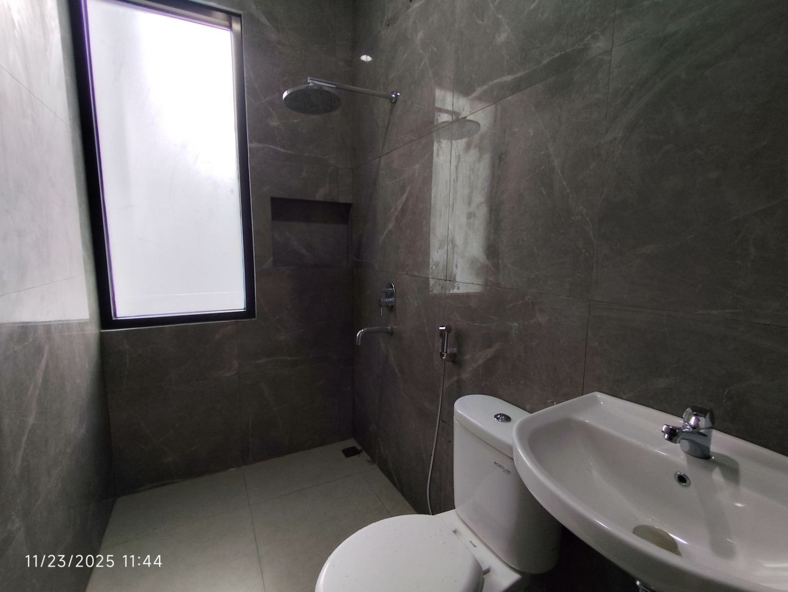 Kamar Mandi Master